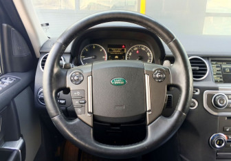 Подержанный автомобиль Land Rover Discovery 2013 года (14 фото)
