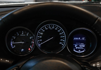 Подержанный автомобиль Mazda 6 Sedan 2016 года (23 фото)