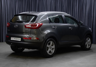Подержанный автомобиль Kia Sportage 2012 года (5 фото)