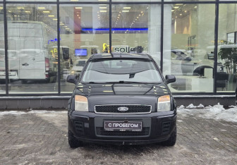 Подержанный автомобиль Ford Fusion 2011 года (2 фото)