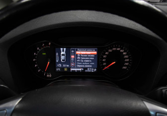 Подержанный автомобиль Ford Galaxy 2014 года (15 фото)