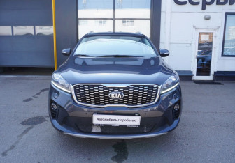 Подержанный автомобиль Kia Sorento 2019 года (2 фото)