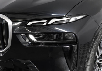 Новый BMW X7 2025 (16 фото)