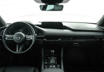 Подержанный автомобиль Mazda 3 Sedan 2021 года (8 фото)