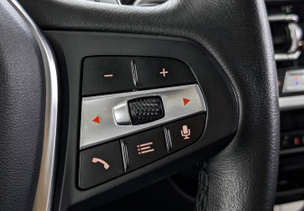 Подержанный автомобиль BMW X4 2021 года (29 фото)