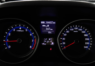 Подержанный автомобиль Hyundai i30 Hatchback 2013 года (11 фото)