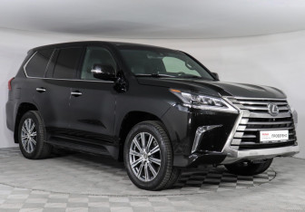 Подержанный автомобиль Lexus LX 2018 года (3 фото)
