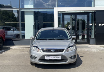 Подержанный автомобиль Ford Focus Sedan 2008 года (2 фото)