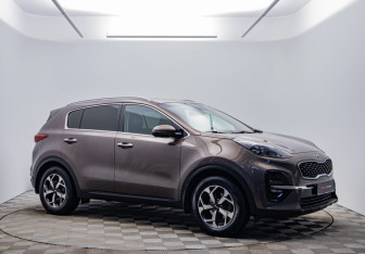 Подержанный автомобиль Kia Sportage 2018 года (3 фото)