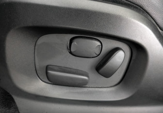 Подержанный автомобиль Land Rover Range Rover Evoque 2014 года (30 фото)