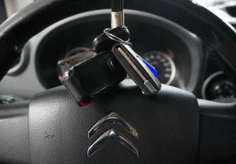 Подержанный автомобиль Citroen Berlingo 2021 года (16 фото)