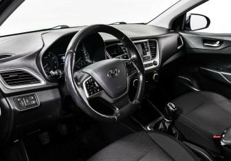 Подержанный автомобиль Hyundai Solaris Sedan 2018 года (9 фото)