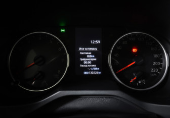 Подержанный автомобиль Toyota RAV4 2019 года (16 фото)