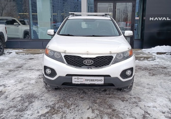 Подержанный автомобиль Kia Sorento 2012 года (2 фото)