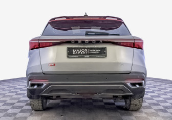 Подержанный автомобиль Omoda C5 2023 года (6 фото)