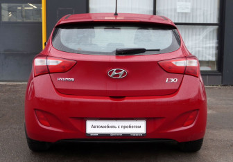 Подержанный автомобиль Hyundai i30 Hatchback 2012 года (7 фото)