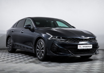Подержанный автомобиль Kia K5 2021 года (3 фото)