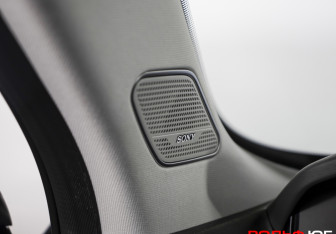 Подержанный автомобиль Changan UNI-K 2023 года (19 фото)