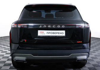 Подержанный автомобиль Jaecoo J7 2025 года (6 фото)