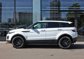 Подержанный автомобиль Land Rover Range Rover Evoque 2018 года (8 фото)