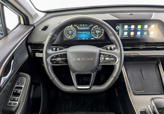 Подержанный автомобиль Omoda C5 2024 года (22 фото)