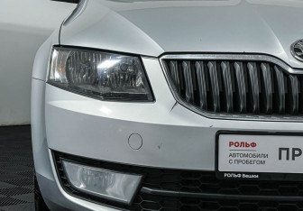 Подержанный автомобиль Skoda Octavia Liftback 2014 года (14 фото)