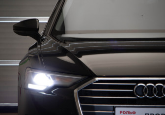 Подержанный автомобиль Audi A6 Sedan 2020 года (38 фото)