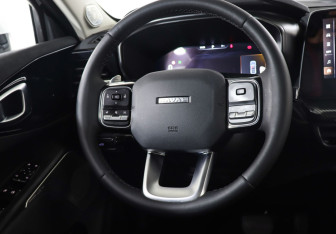 Подержанный автомобиль Haval H3 2024 года (15 фото)