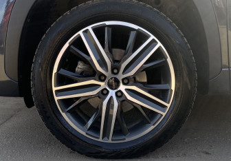 Подержанный автомобиль Exeed LX 2022 года (9 фото)