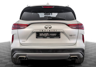 Подержанный автомобиль Infiniti QX50 2021 года (6 фото)