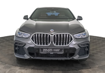 Подержанный автомобиль BMW X6 2023 года (2 фото)