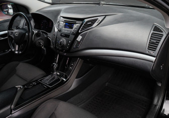 Подержанный автомобиль Hyundai i40 Wagon 2015 года (7 фото)