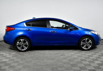 Подержанный автомобиль Kia Cerato Sedan 2014 года (4 фото)