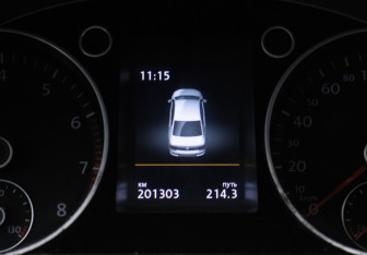 Подержанный автомобиль Volkswagen Passat Sedan 2014 года (12 фото)
