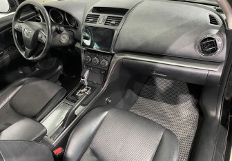 Подержанный автомобиль Mazda 6 Sedan 2010 года (10 фото)