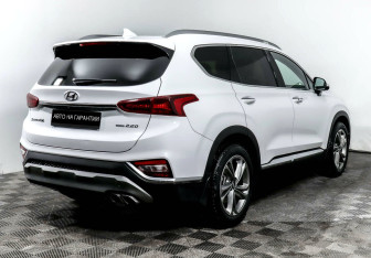 Подержанный автомобиль Hyundai Santa Fe 2019 года (3 фото)