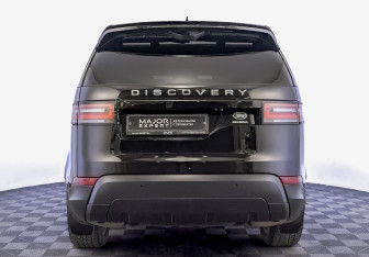 Подержанный автомобиль Land Rover Discovery 2017 года (6 фото)