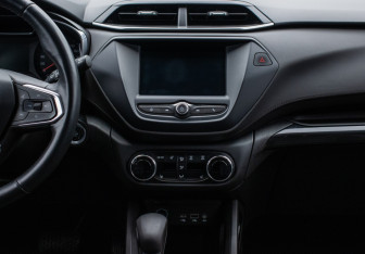 Подержанный автомобиль Chevrolet TrailBlazer 2021 года (14 фото)