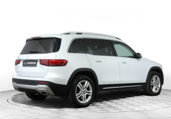 Подержанный автомобиль Mercedes-Benz GLB 2021 года (5 фото)