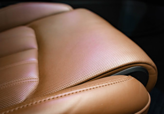 Подержанный автомобиль Audi e-tron 2021 года (29 фото)