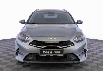 Подержанный автомобиль Kia Ceed Wagon 2021 года (2 фото)