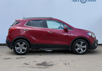 Подержанный автомобиль Opel Mokka 2013 года (4 фото)