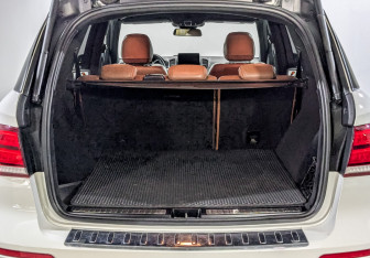 Подержанный автомобиль Mercedes-Benz GLE 2016 года (10 фото)
