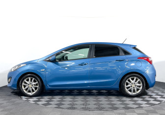 Подержанный автомобиль Hyundai i30 Hatchback 2013 года (8 фото)