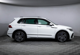 Подержанный автомобиль Volkswagen Tiguan 2021 года (4 фото)