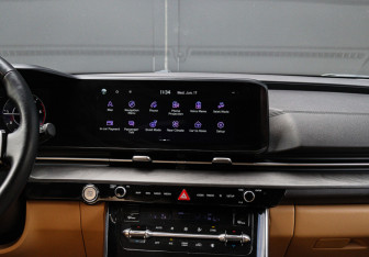 Подержанный автомобиль Kia Carnival 2020 года (14 фото)