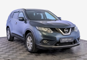 Подержанный автомобиль Nissan X-Trail 2016 года (3 фото)