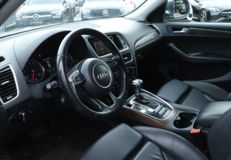 Подержанный автомобиль Audi Q5 2013 года (13 фото)
