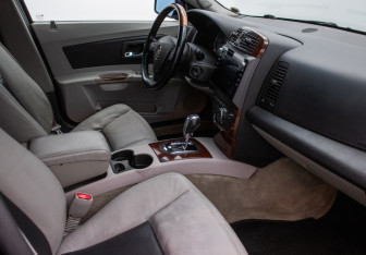 Подержанный автомобиль Cadillac CTS Sedan 2006 года (9 фото)