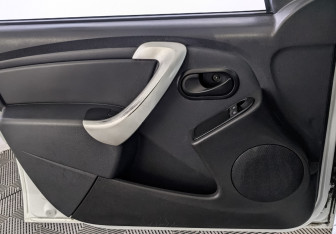 Подержанный автомобиль LADA (ВАЗ) Largus Wagon 2021 года (19 фото)